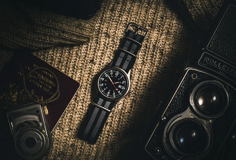 A good watch for a traveller is an essential travel companion - Photo by Alexander Andrews on Unsplash