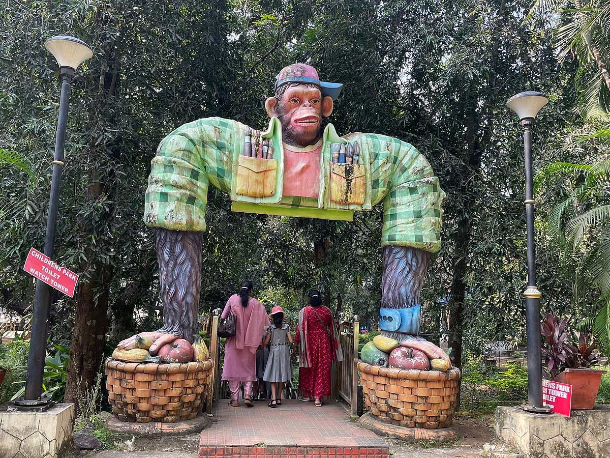 Entering the Ezhattumugham-Prakriti Gramam, a nature park