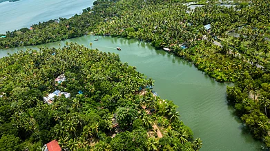 Shutterstock : Varkala is a perfect beach gateway