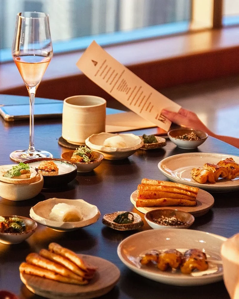 A food-tasting experience at Dewakan