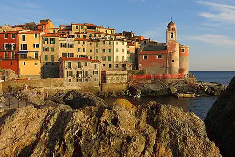 Tellaro is perched on cliffs