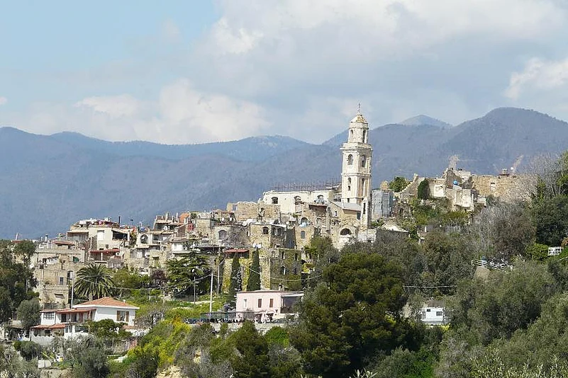 You will have an unforgettable experience as you stroll through this enchanting village