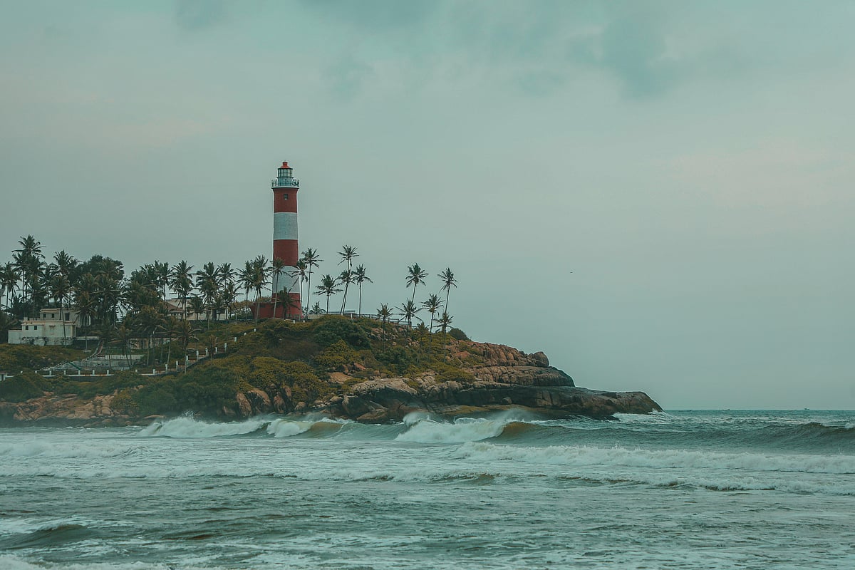 Pexels : A central agency recently issued alerts to travellers visiting coastal areas of Kerala and Tamil Nadu against the kallakkadal phenomenon