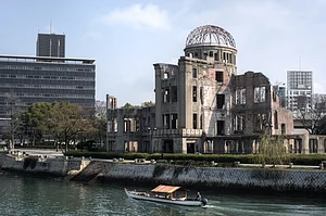 Mstyslav Chernov/ UnFrame : Hiroshima Peace Memorial seen from the the Aioi Bridge