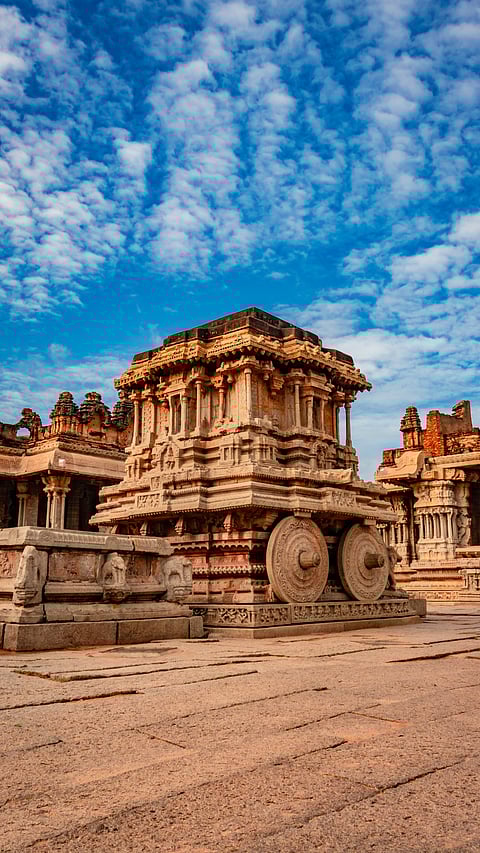 The iconic chariot of Hampi