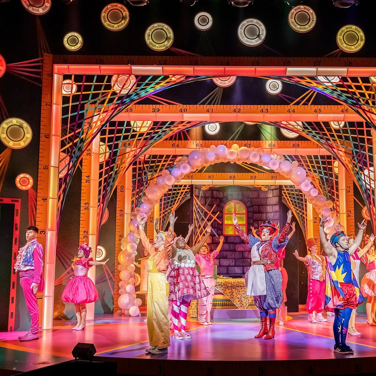 A production by the Salisbury Playhouse