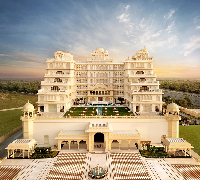 The stunning architecture make Anantara Jewel Bagh Jaipur an ideal venue for weddings