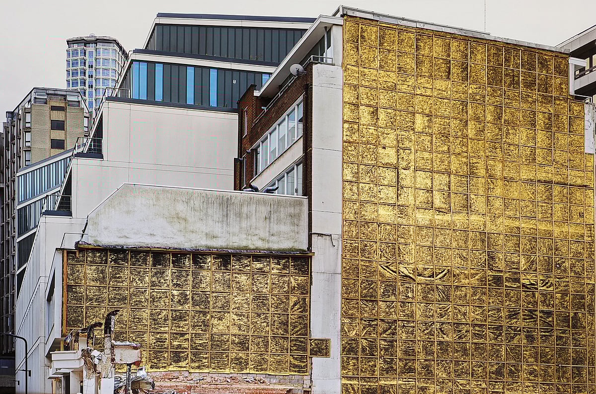 Prahlad Bubbar, Bayley Street, 24 Ct Gold Leaf on Fine Art Pigment Print, 101 x 151.5 cm