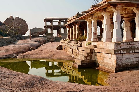 Hemakuta Hill, Hampi