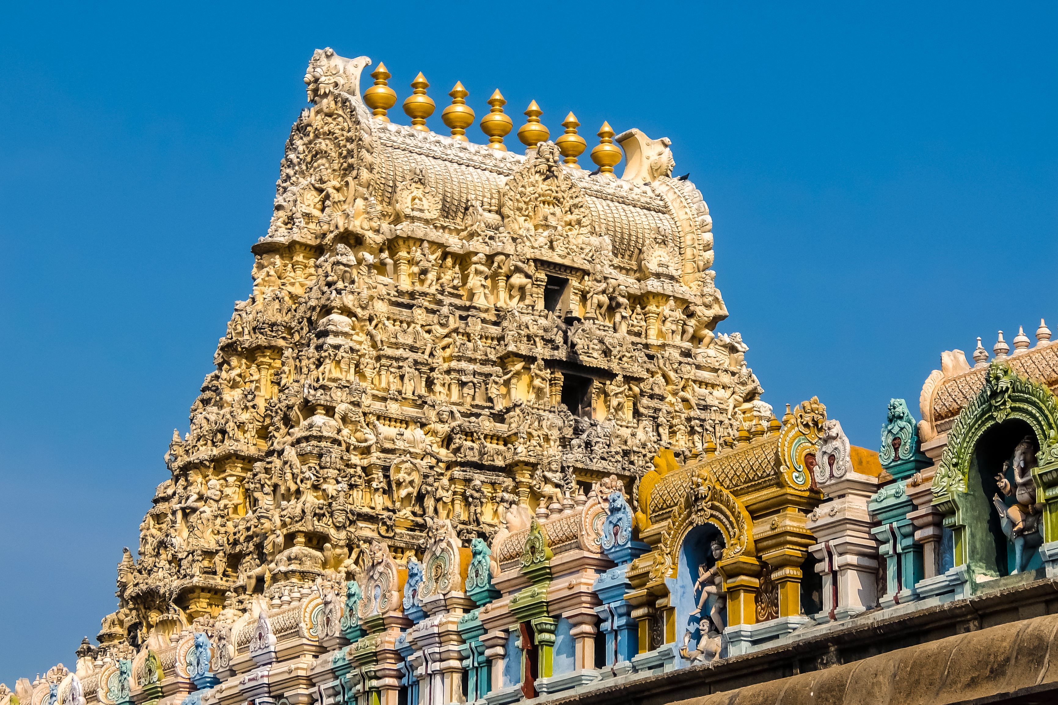 The Sri Ekambareswarar Temple is one of the largest temple complexes in India