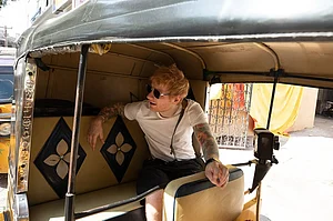 teddysphotos/Instagram : Ed Sheeran in an auto rickshaw in India