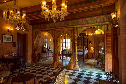 The Bari Kothi Heritage Hotel was built in the late 1700s by a wealthy Sheherwali family
