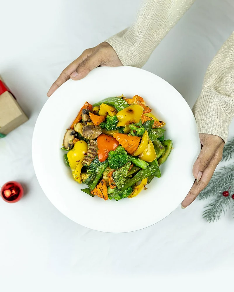 Dive into a vegetable salad at Piccadilly Square.