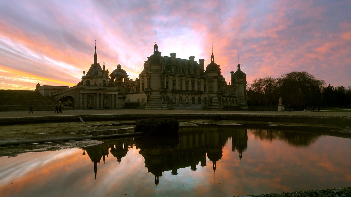 Chantilly, France during sunset - Pixabay