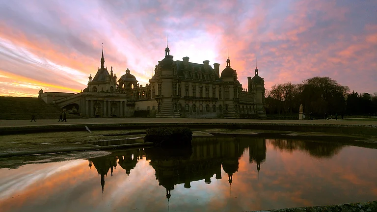 Chantilly, France during sunset - Pixabay