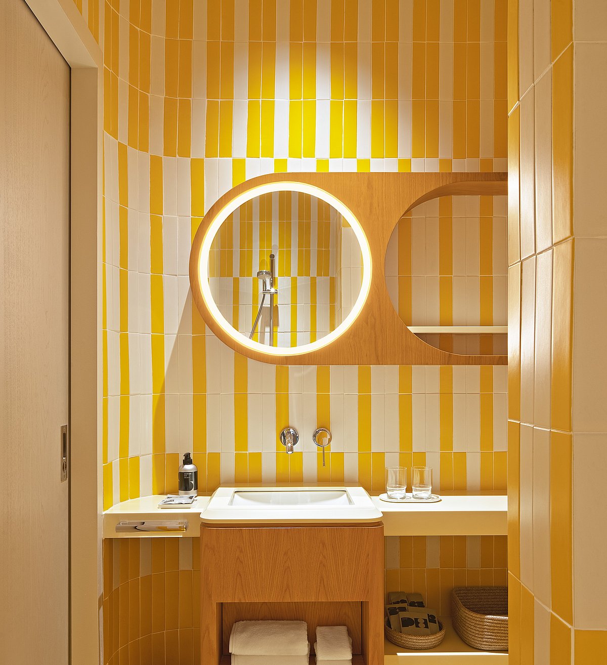 The Standard, Singapore - Standard King + Standard Twin_Bathroom