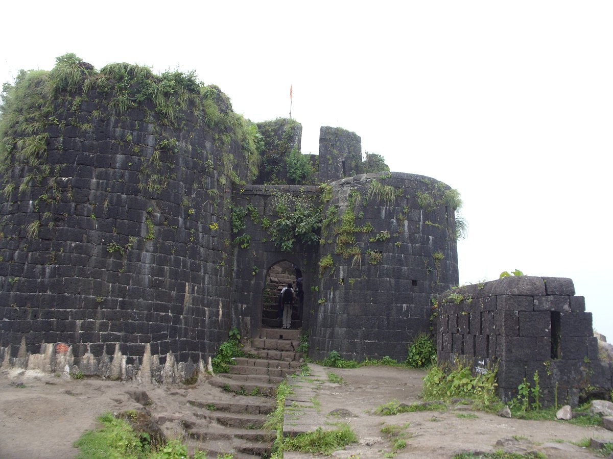A view of the Purandar Fort.