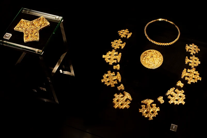 Gold jewellery from the 10th century Hiddensee treasure, mixing Norse pagan and Christian symbols