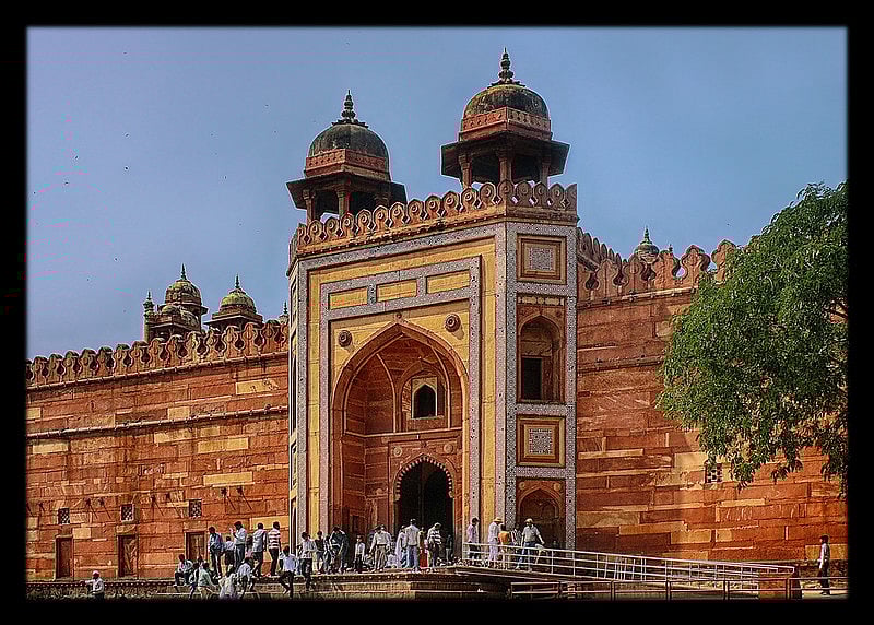 Jama Masjid was the largest mosque in India at the time of construction.