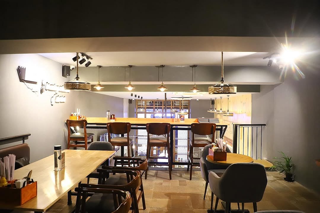 The Connaught Place outlet of Chelvies Coffee.