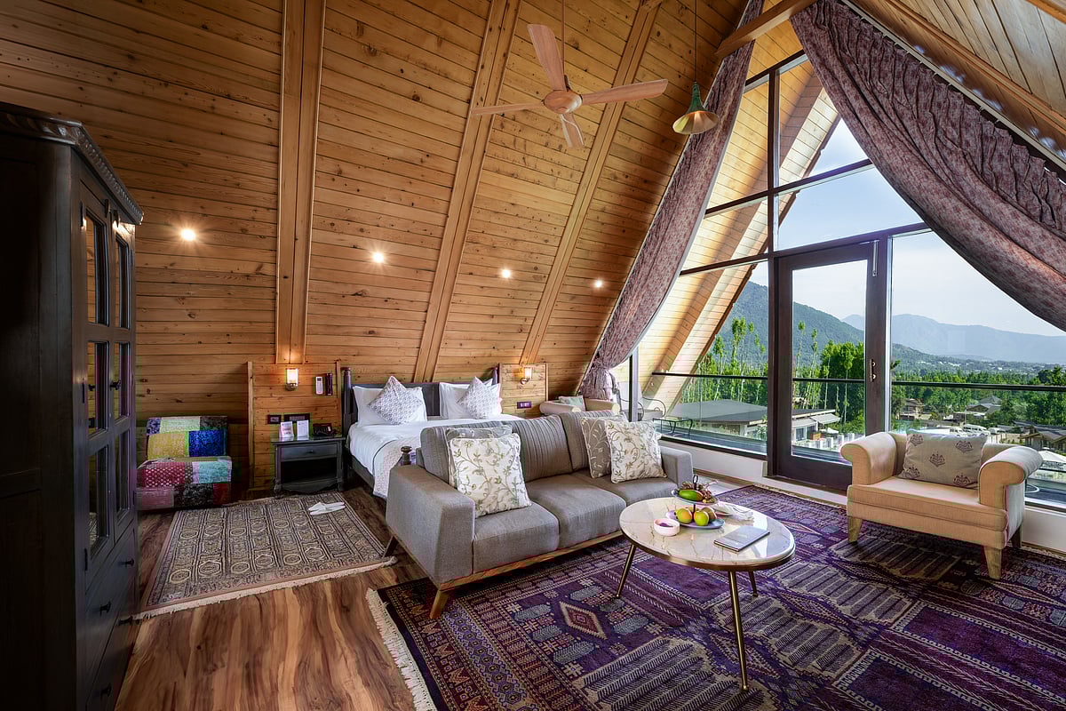 Courtesy: Rah Bagh, Srinagar : Enjoy beautiful views in the Alpine-style chalets of Rah Bagh