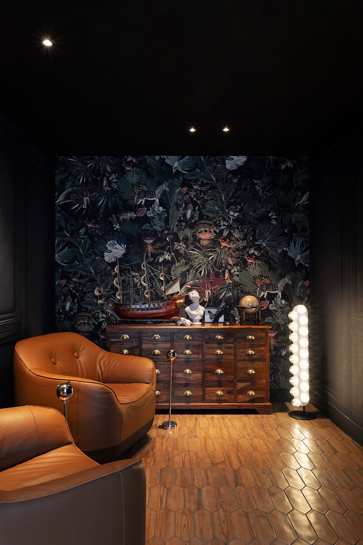 The tobacco room at the VIP Centre at the Schiphol airport.