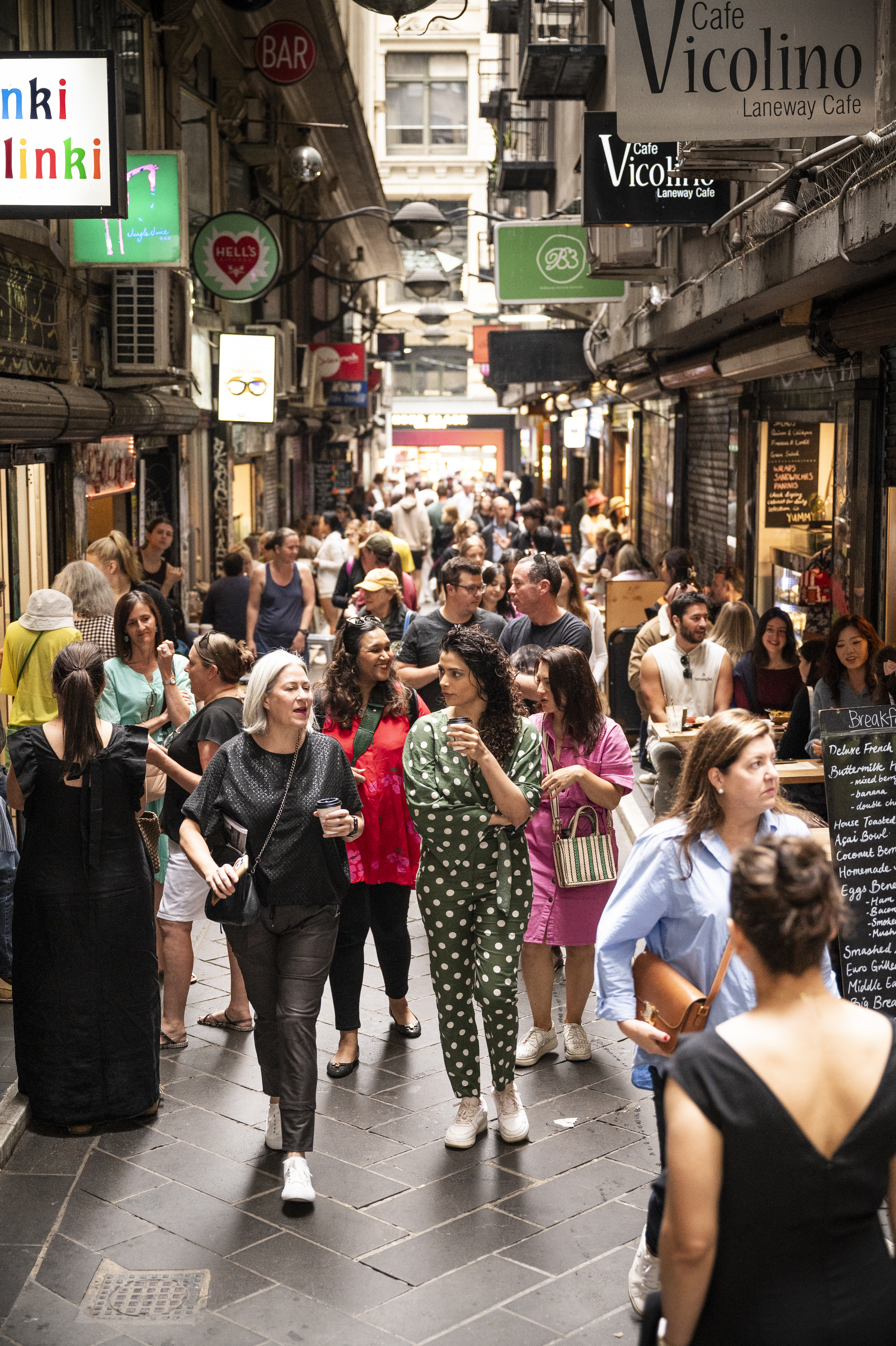Kher explored the enchanting Melbourne Laneways