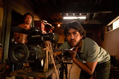 imdb.com/Website : A still from Superboys of Malegaon