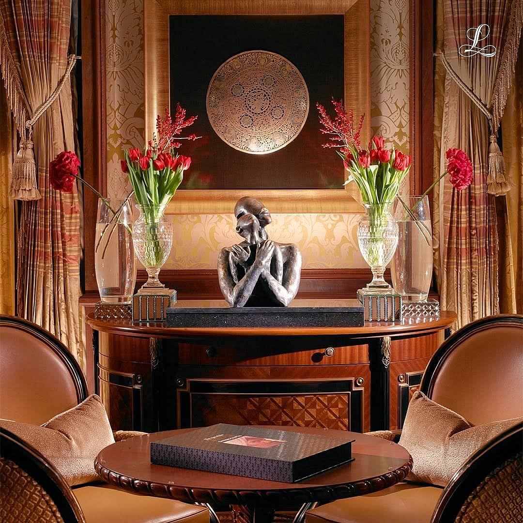 theleelapalacenewdelhi/Instagram : The Mother and Child art installation at The Leela Palace New Delhi.