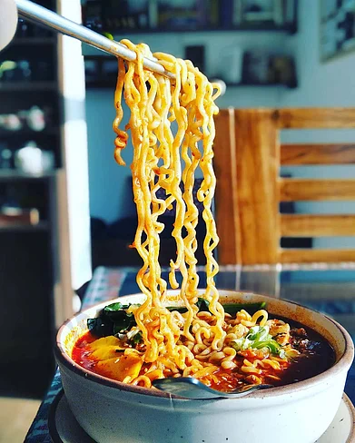 darjeelingsteamersofficial/instagram : Delicious bowl of food from Humayunpur