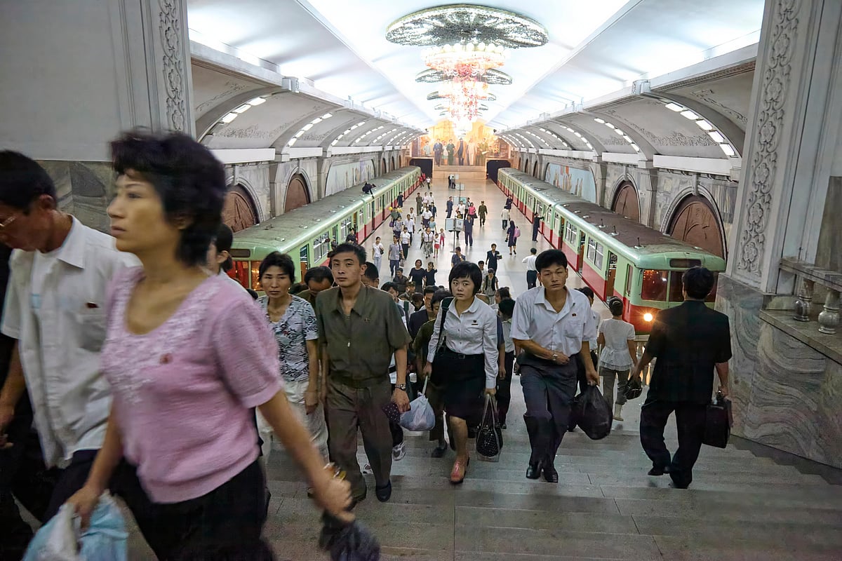Commuters in Puhŭng station on the Pyongyang Metro in 2010