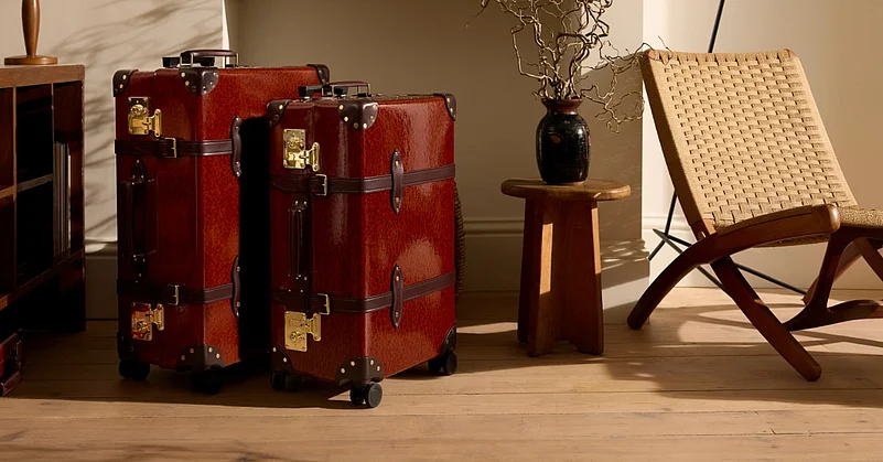 Globe-Trotters Orient collection features a hand-lacquered finish and comes with four-wheels