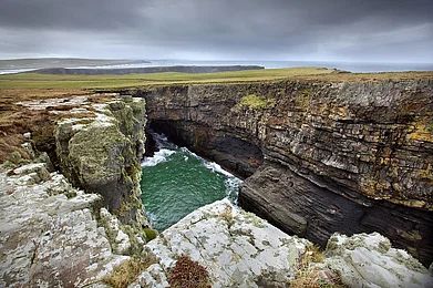 Michael Foley/Flickr : The edge of the Horseshoe, Ballard is located on the Wild Atlantic Way near Kilkee and Doonbeg in Ireland
