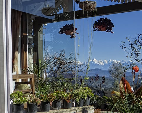 Situated approximately 7,100 ft above sea level, The Birdcage provides panoramic views of snowcapped Himalayan peaks