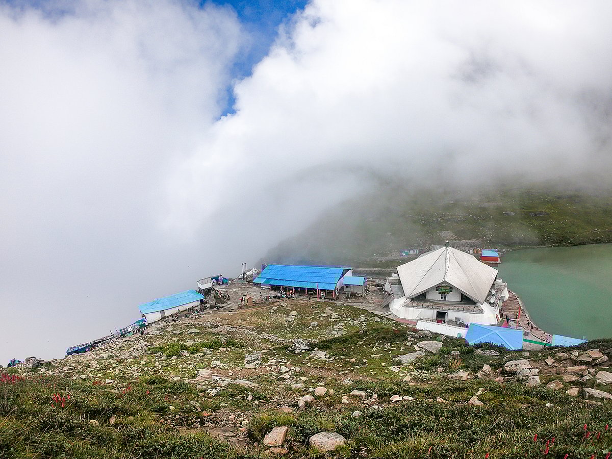 shutterstock  : The Gurudwara Hemkunt Sahib yatra will begin on May 25 this year 