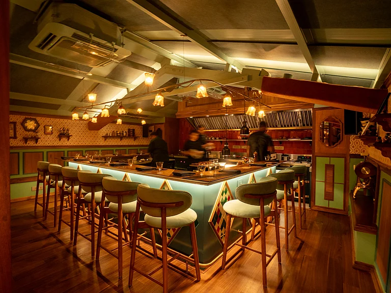 Papa’s Bombay is a cutting-edge 12-seater chef’s counter in Mumbai - null