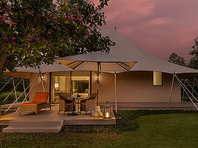 oberoihotels.com/Website : The Oberoi Vindhyavilas Wildlife Resort is a luxury property made up of 19 spacious, air-conditioned tents