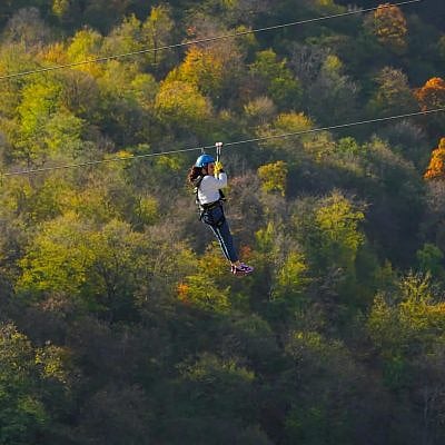 Tsaghkadzor and Yenokavan offer the most popular zip-lining experiences in Armenia. 