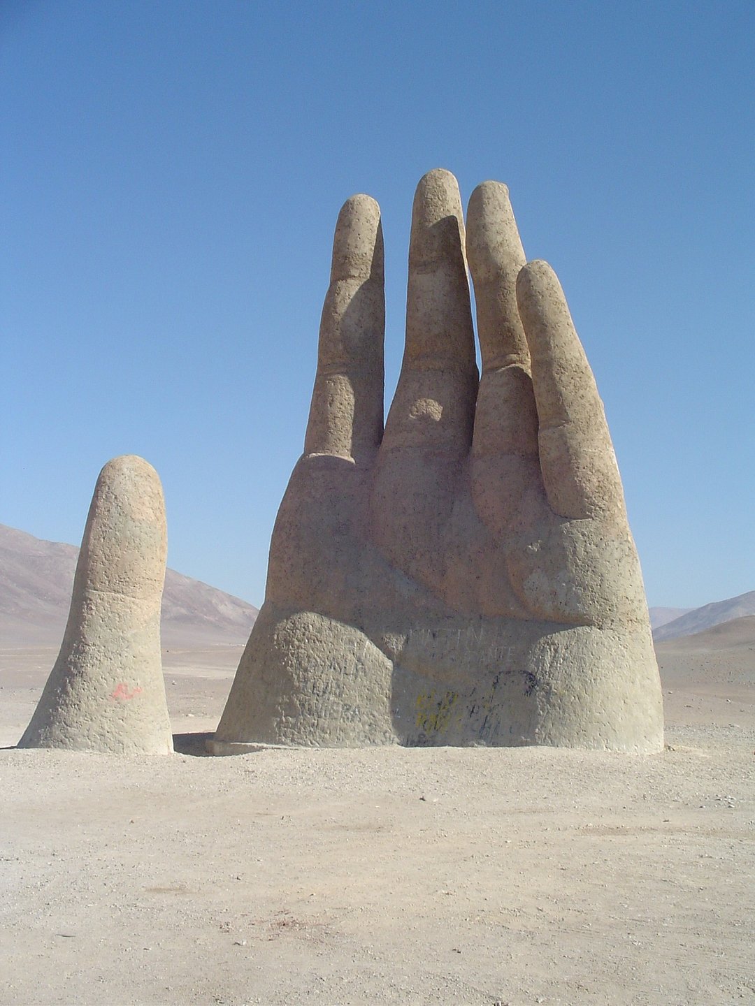 The Hand of the Desert, Chile