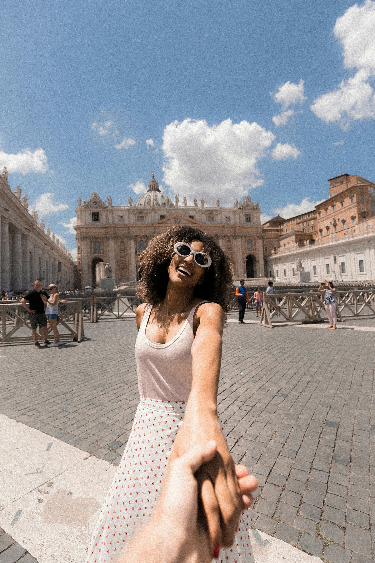 Jakob Owens/Unsplash : Travelling can bring a sense of happiness for many (representational image)