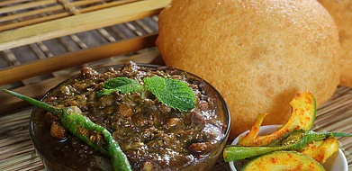 Sitaram Diwan Chole Bhature : Enjoy the best chole bhature from iconic and most-loved shops in Delhi.