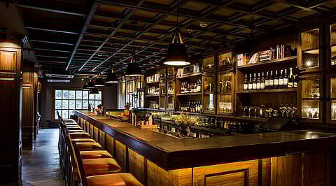 Enjoy a drink in the heart of South Delhi at Sidecar. 