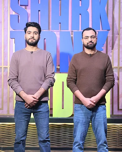 curveelectric/Instagram : From L-R: Zubair Ahmed Bhat & Sheikh Yameen during their appearance on Shark Tank Seasons 4