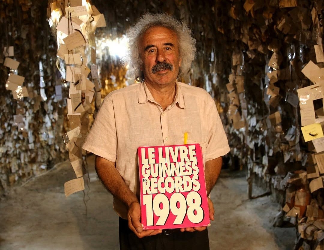 mapletravelturkey/Instagram : Galip Körükçü with the Guinness Book Of World Records