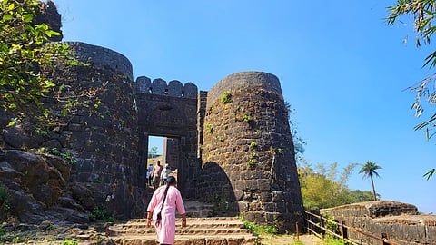 Sinhagad is an ancient hill fortress in Maharashtra that sits at an elevation of 1,317 metres