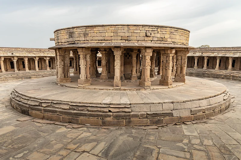 The Chausath Yogini temple of Mitaoli has an open mandapa in the centre of a circular courtyard