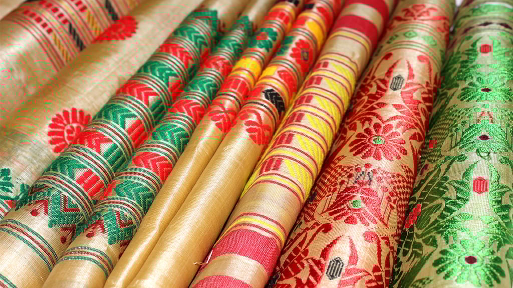 Buy silk mekhela chador from Fancy Bazaar