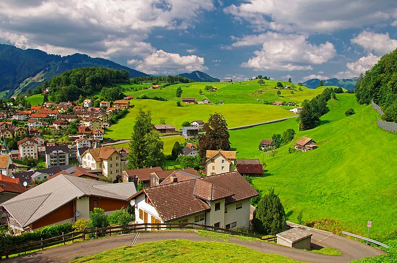 Walk to Morschach from Stoos