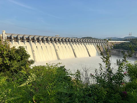 The Sardar Sarovar Dam on the Narmada River in Madhya Pradesh is a popular tourist site