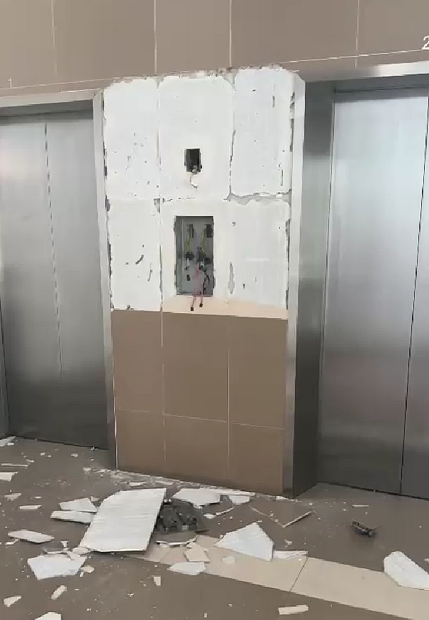 From footages inside the damaged buildings